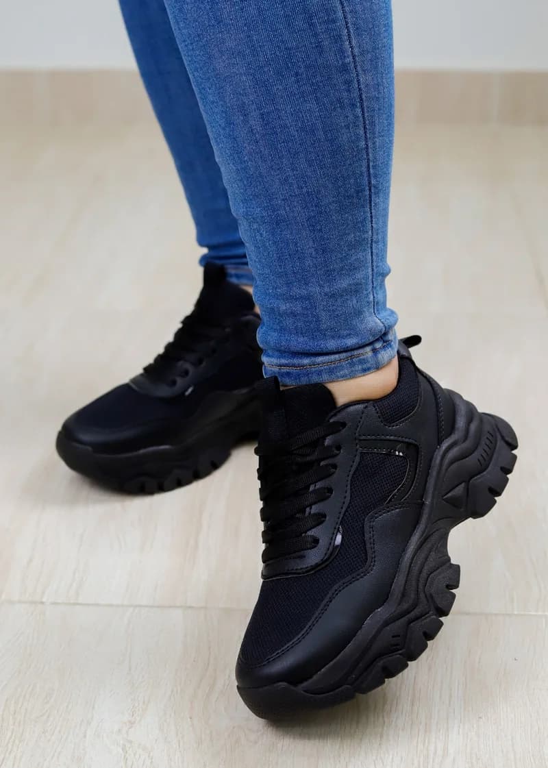 Zapatilla Negro 1